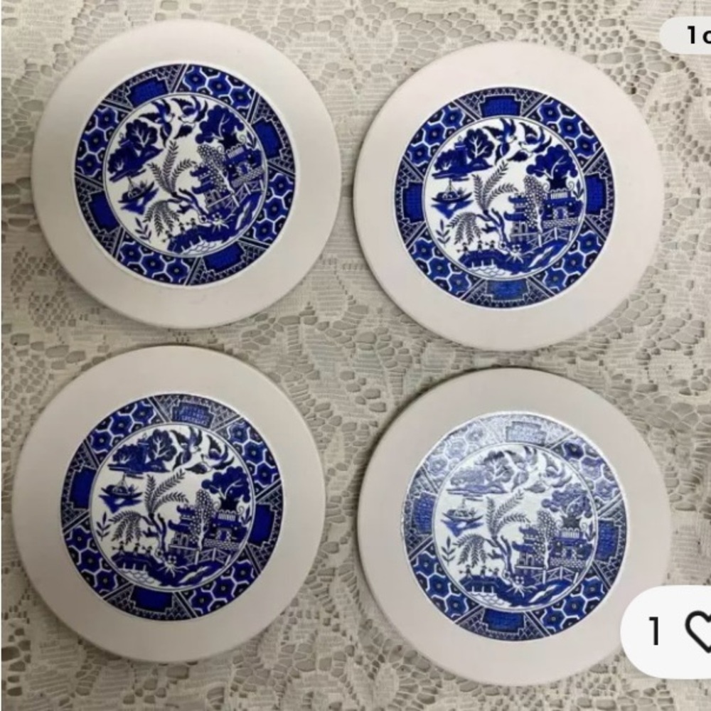 4pc Blue Willow Heavy Ceramic Coasters 4in D.